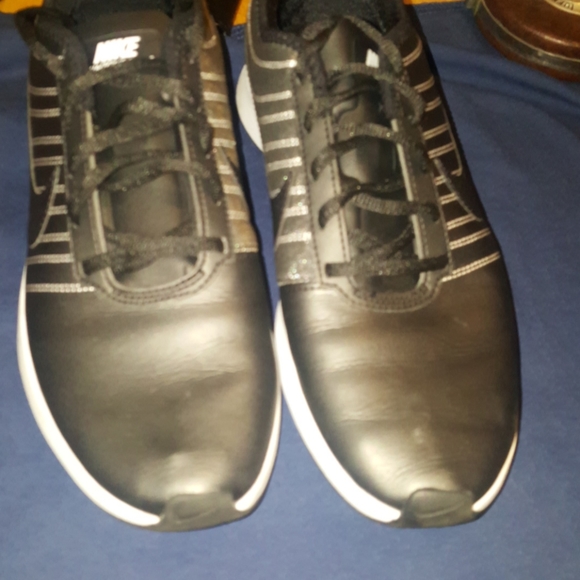 NIKE DUALTONE shoes. - Picture 7 of 16